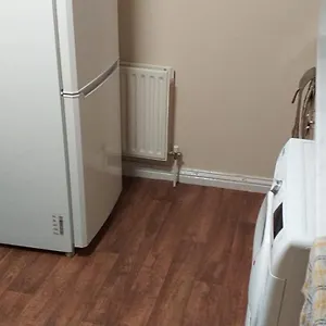Zone 2 Lovely 4 Bedroom - 3 Trowbridge Road London