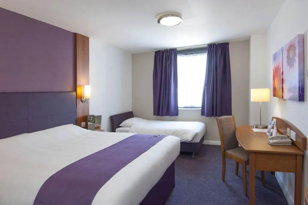 Premier Inn London Beckton 3*,
