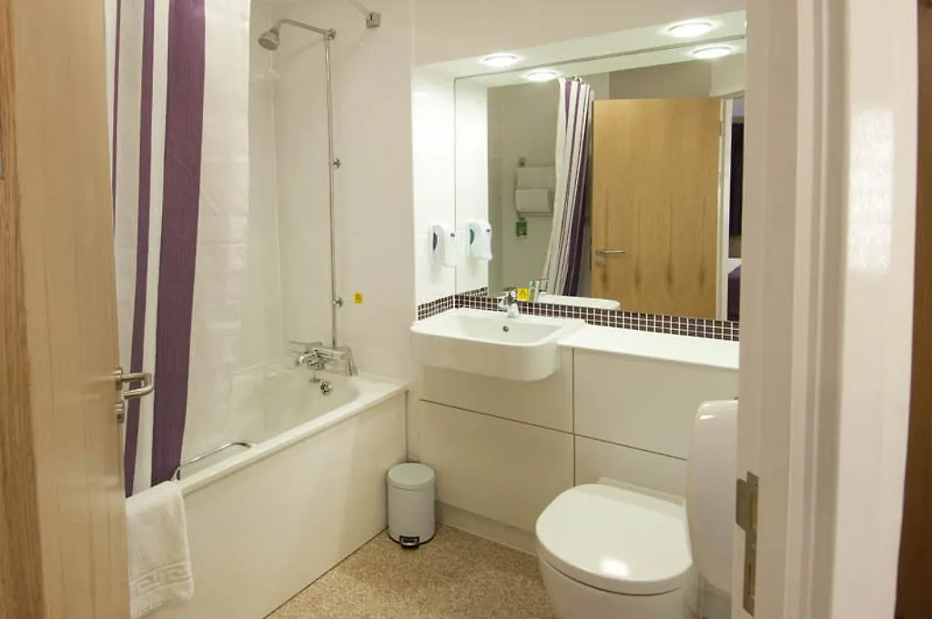 Premier Inn London Beckton 3*,