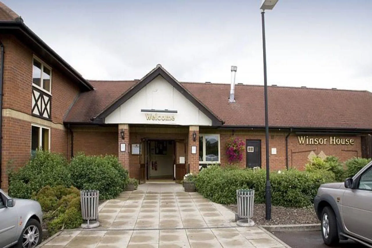 Premier Inn London Beckton 3*,